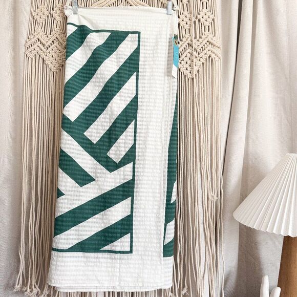 Tanya Taylor Green & White Geometric Print Sarong – NWT - Picture 1 of 3